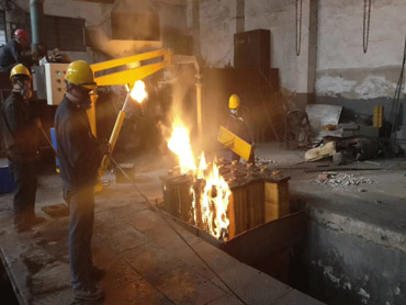 Továreň na manipuláciu