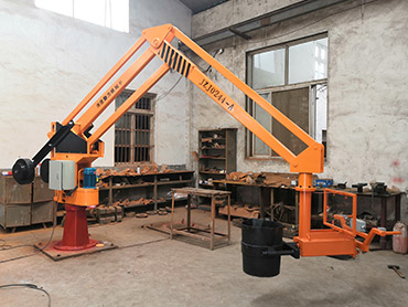 poloautomatický odlievací stroj