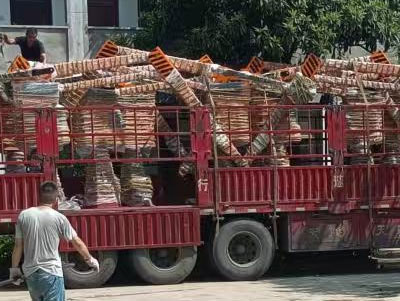 Do Mjanmarska bolo dodaných 7 súprav liatinových manipulátorov